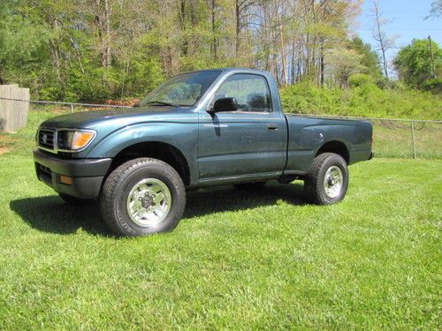 1995 toyota tacoma reg cab 4x4 2.7 m/t alum wheels 163,417 ***look***