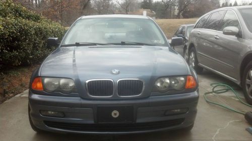 1999 bmw 323i base sedan 4-door 2.5l