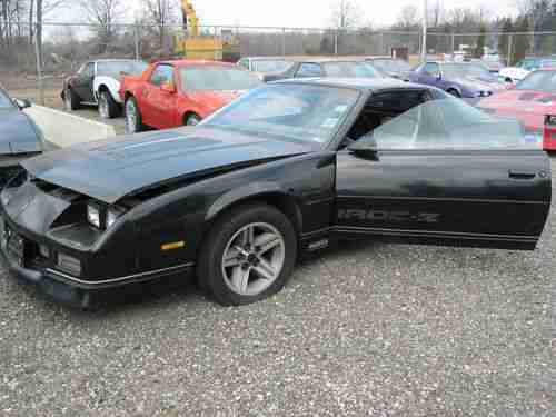 1986 CHEVROLET: CAMARO IROC Z28, image 3