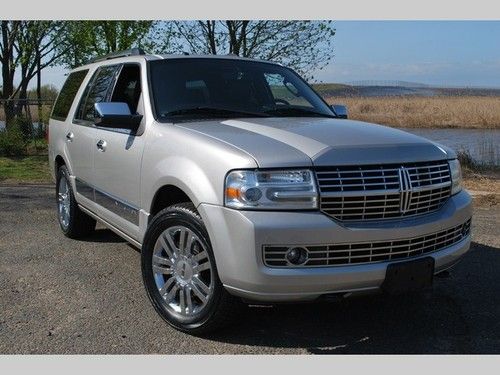 2007 lincoln navigator luxury automatic 4-door suv