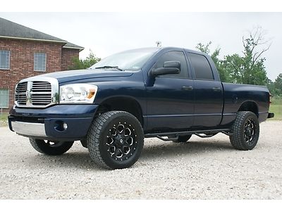 2008 dodge ram 2500 quad cab 6.7l turbo diesel 4x4, automatic,leveling kit,rims