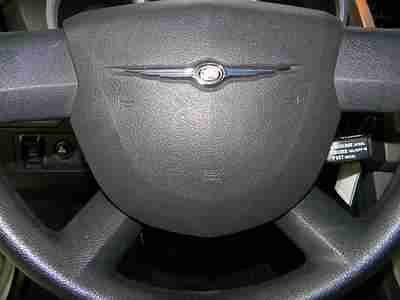 Touring Convertible 2.7L CD 4 wheel disc brakes ABS brakes AM/FM radio Compass, image 18