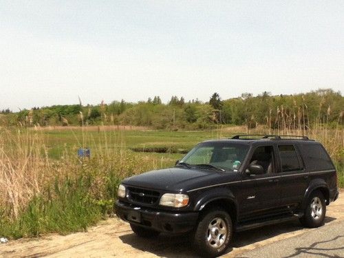 Limited edition ford explorer 4x4