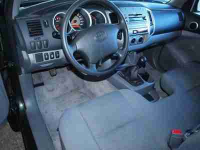 2009 Toyota Tacoma four wheel drive regular cab, manual transmission, financing, US $16,940.00, image 11