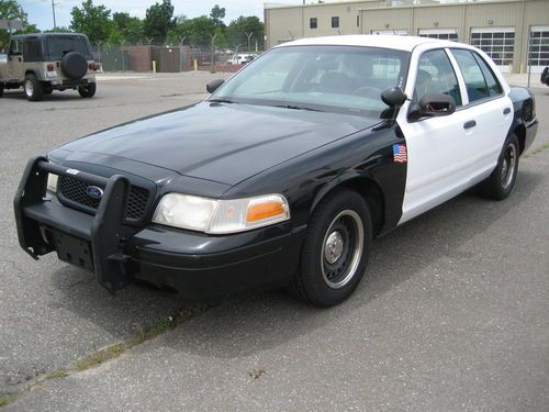 2002 ford crown victoria for parts fleet #060022