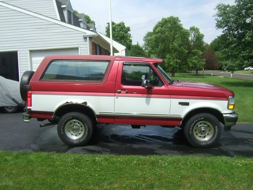 95 Ford Bronco 4X4, 5.0 auto trans fully loaded clean truck!!!, US $3,650.00, image 3