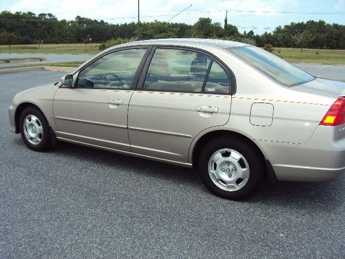 Very clean one owner 2003 honda civic hybrid sedan 4-door 1.3l no reserve