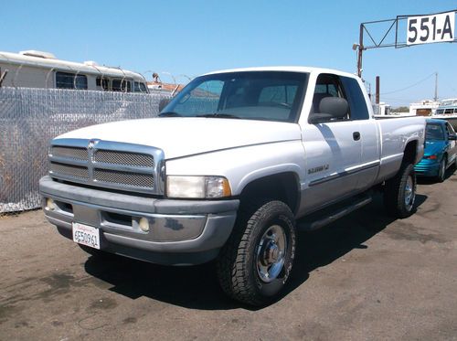 2000 dodge ram, no reserve