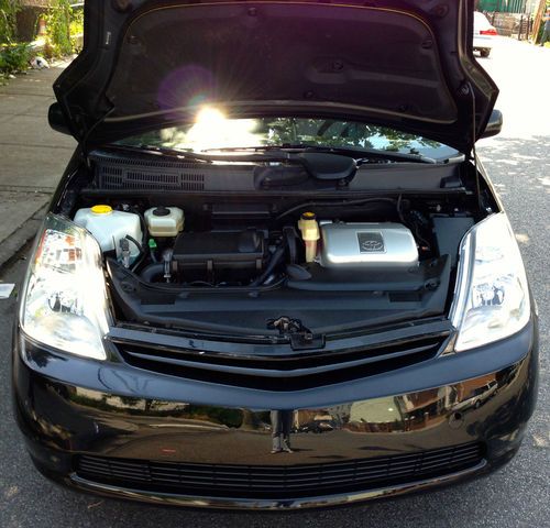 2005 Toyota Prius Base Sedan 4-Door 68k Miles, image 7