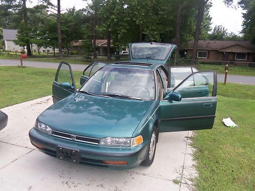 1993 Honda Accord EX Wagon, image 16