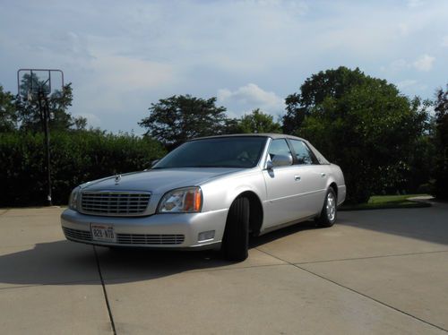 2000 cadillac deville         only 56000 miles!