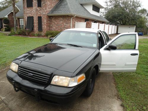 1999 ford crown victoria police interceptor sedan 4-door 4.6l