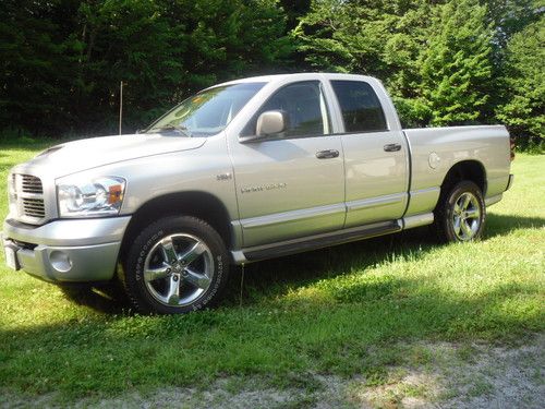 Ram,slt,quad cab,4x4,