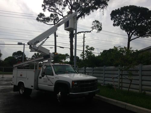 2000 CHEV 3500 HD 35.6FT BUCKET TRUCK, US $11,500.00, image 2