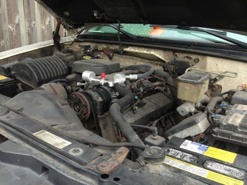 2000 CHEV 3500 HD 35.6FT BUCKET TRUCK, US $11,500.00, image 4