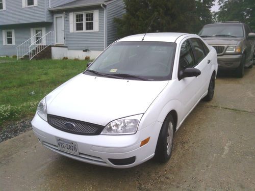 2007 ford focus ses sedan 4-door 2.0l