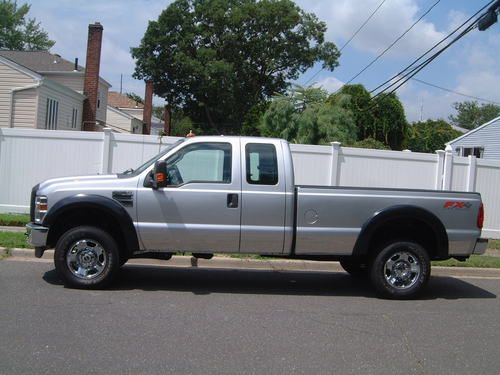 2010 ford f350 supercab 4x4 a/t fx4 chrome rims excellent condition no  reserve