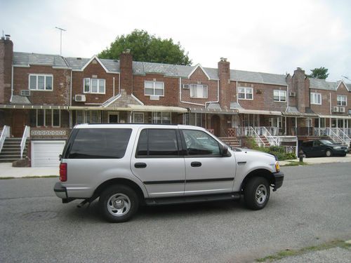 2001 ford expedition xlt 4x4  5.4 v8 auto clean!!