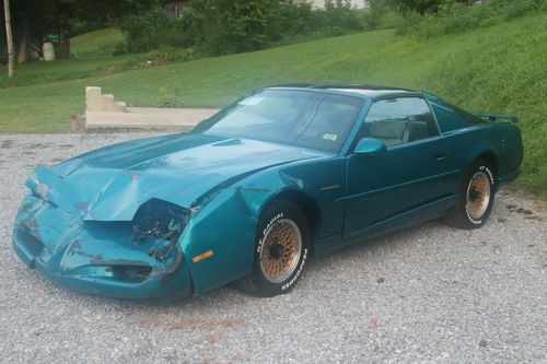 1992 pontiac firebird base coupe 2-door 5.0l