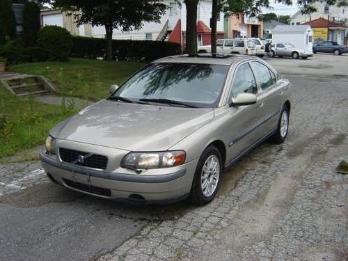 2003 volvo s60 base sedan 4-door 2.4l