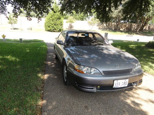 1994 lexus es 300 base sedan 4-door 3.0l