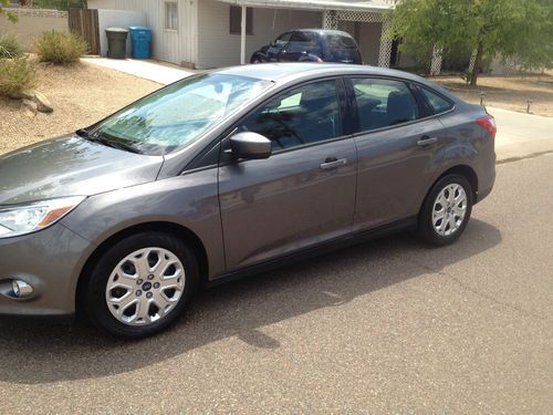 2012 Ford Focus SE Sedan 4-Door 2.0L, image 4