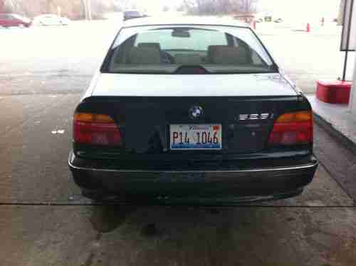 1997 BMW 528i Base Sedan 4-Door 2.8L, image 3