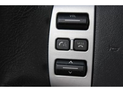 (4X4) (Navig SUV 5.6L CD Tow Hitch Tow Hooks Power Steering 4-Wheel Disc Brakes, US $39,995.00, image 26