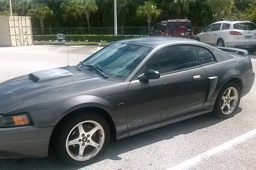 2003 ford mustang gt