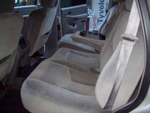 2004 GMC Yukon SLE Sport Utility 4-Door 4.8L, image 6