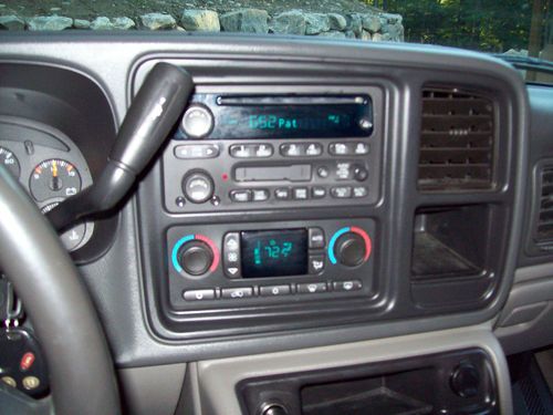 2004 GMC Yukon SLE Sport Utility 4-Door 4.8L, image 7