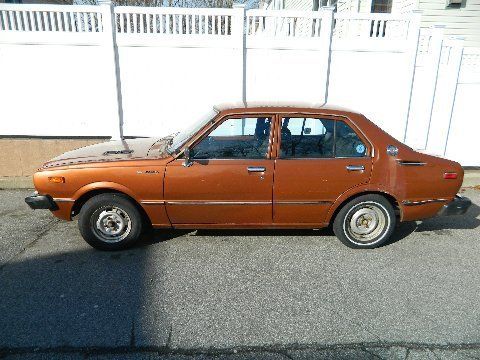 1975 toyota corolla dlx sedan 4-door 1.6l no reserve