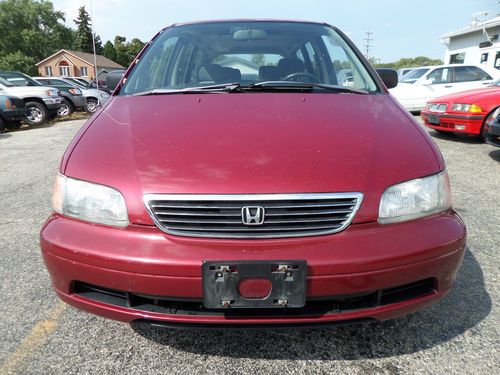 1996 honda odyssey lx,excellent condition,clean,hwy miles,no reserve.