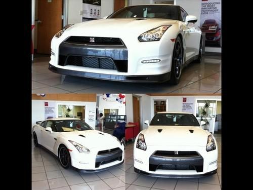 Nissan gt-r 2014 track edition awd 3.8l v6 new gtr coupe pearl white track pack