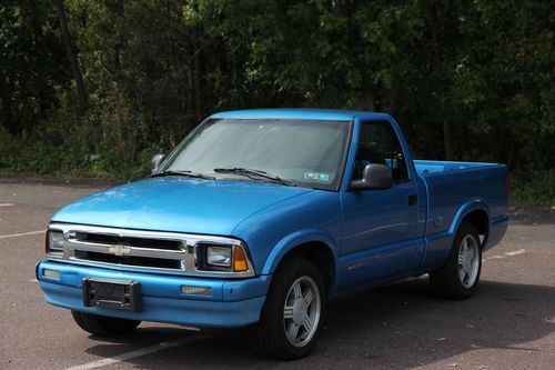 1994 chevrolet s10 ls standard cab pickup 2-door 4.3l no reserve