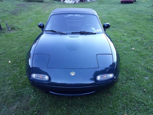 1995 mazda miata base convertible 2-door 1.8l