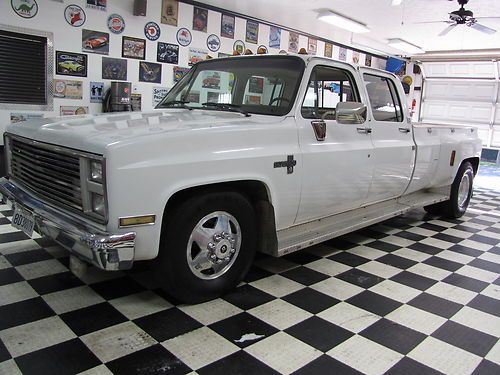 Exceptionally clean b1987 chevrolet silverado 3500