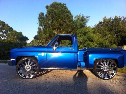 Custom 1985 chevy silverado c-10 step/side truck