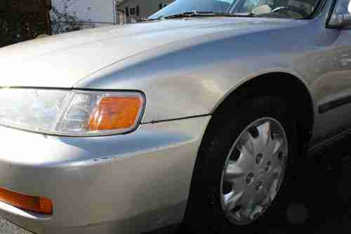 1996 HONDA ACCORD LX WAGON RARE 5 SPEED 120K NO RUST, image 8