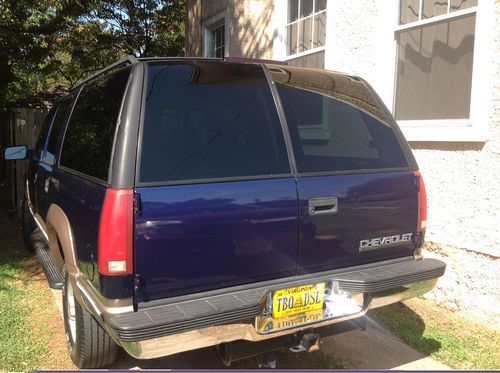 96 4X4 K2500 Turbo Diesel Suburban NO RESERVE, image 5