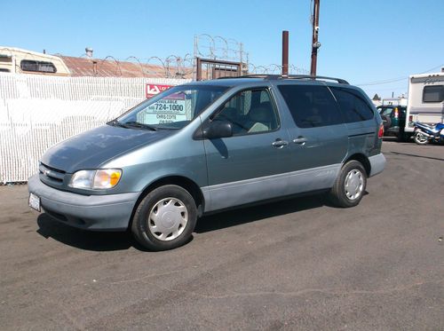 1999 toyota sienna, no reserve