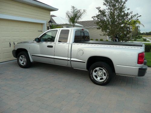 *** beautiful florida *no rust* low miles-69k!!!- 2005 dodge dakota slt pu ***