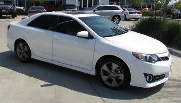 2012 toyota camry se v6 sedan 4-door 3.5l very low miles