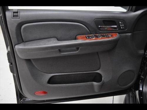 Chevy Tahoe LTZ 2009 Leather Chrome wheels Sunroof DVD Navigation Low Reserve, image 28