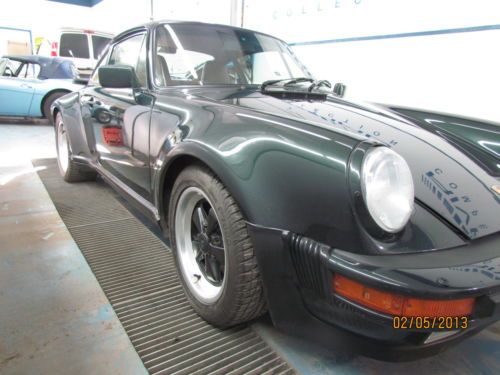 Porsche 1989 turbo 930 forest green tan interior sports seats