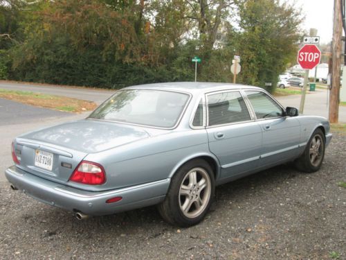 2002 jaguar xj8 sport sedan 4-door 4.0l