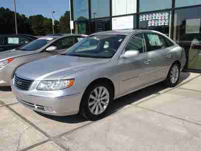 Limited Certified 3.3L CD 6 Speakers AM/FM radio MP3 decoder Air Conditioning, image 2