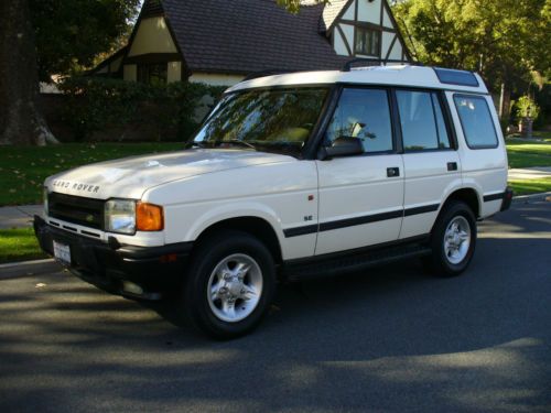 Beautiful california  land rovery discovery  7 passenger  great condition  look