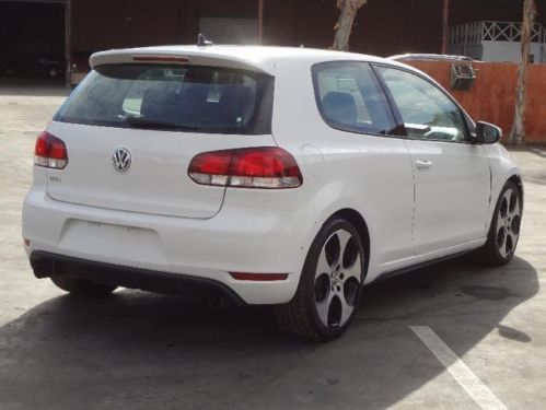 2012 Volkswagen GTI 2.0T Coupe PZEV Damaged Salvage RUNS! Economical Wont Last!!, US $8,950.00, image 4
