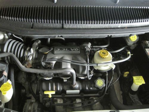 2003 Chrysler Town&Country Braun / IMS wheelchair accessible van with kneeling, image 14